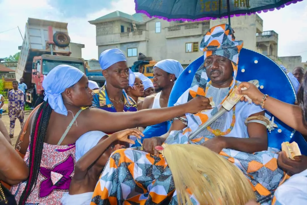 84d8d272-c187-4fe0-beaa-54db356ae10f